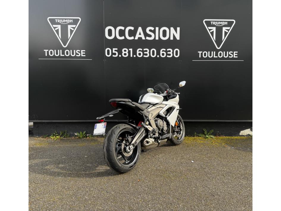 TRIUMPH 	DAYTONA 660