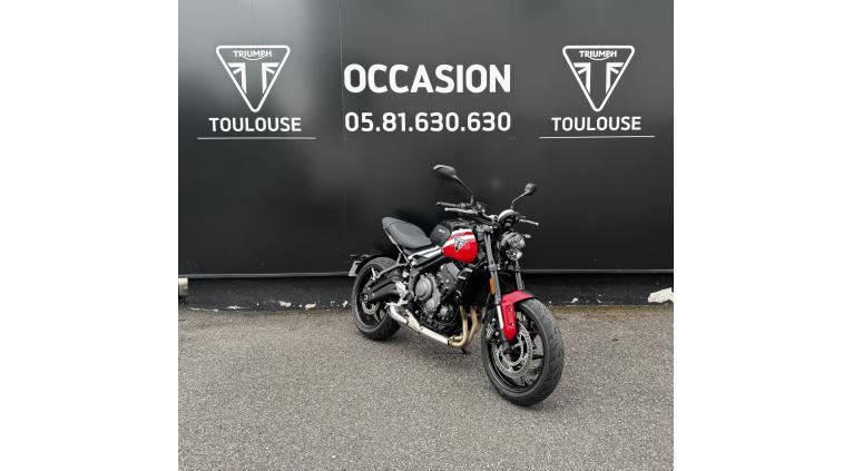 TRIUMPH TRIDENT 660