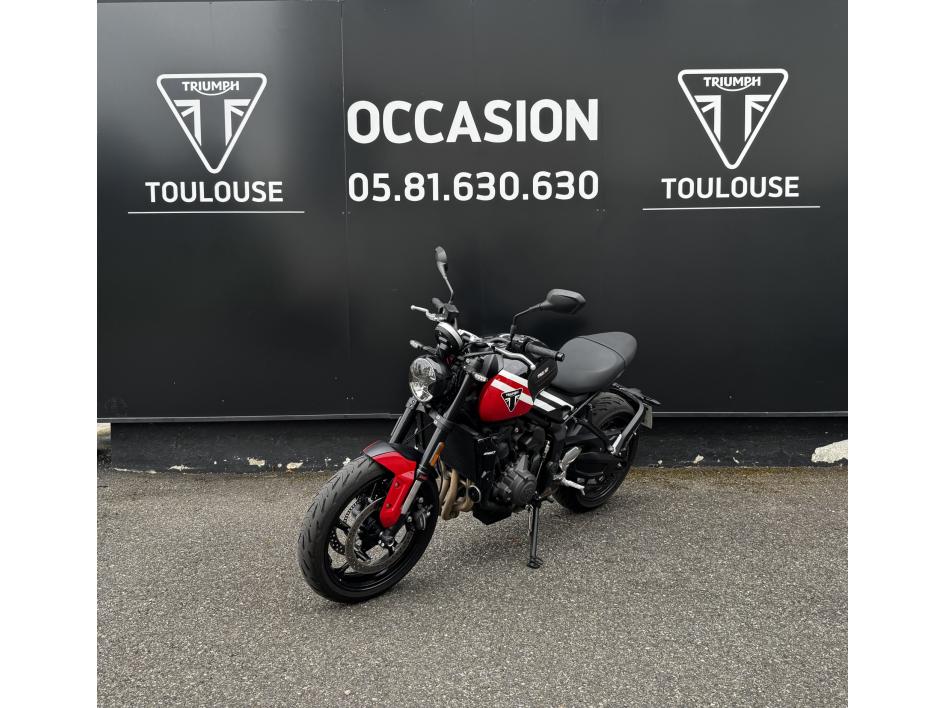 TRIUMPH TRIDENT 660
