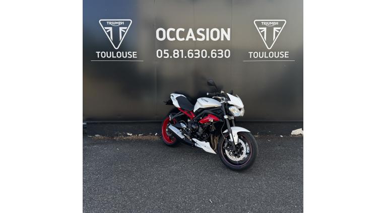 TRIUMPH STREET TRIPLE 675 R