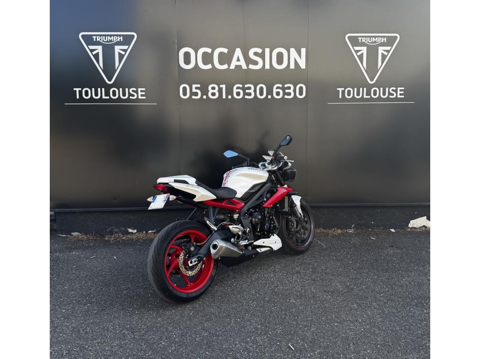 TRIUMPH STREET TRIPLE 675 R